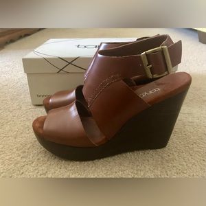 Taryn Rose Rebel Wedge Sandals Heels Shoes * Walnut Brown * 8